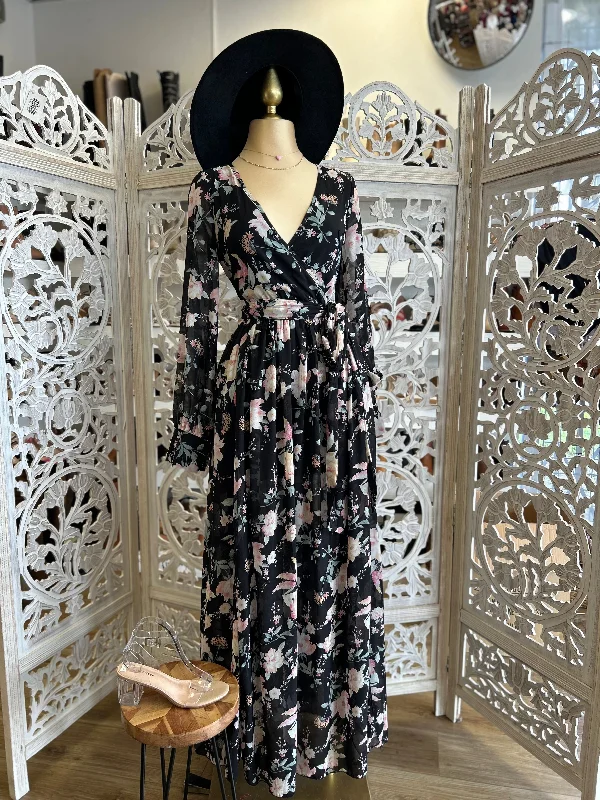 Strapless Women Dress with a Built - in Bra for Comfort and SupportBlack Floral Wrapped Maxi Dress- Slightly Stretchy