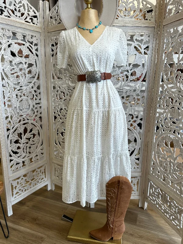 Lace - Embellished Women Dress for an Elegant and Sophisticated AppearanceEyelet Maxi Dress- Slightly Stretchy