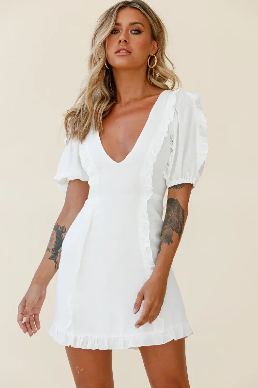 Halter Neck Women Dress to Show Off the Shoulders and NecklineMaisy Puff Sleeve Frill Trim Dress White