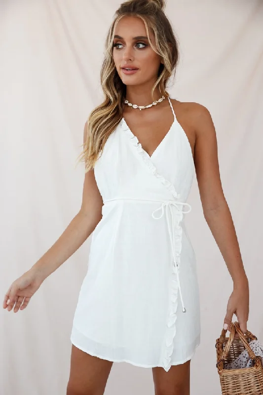 Off - the - Shoulder Women Dress for a Romantic and Feminine LookPamela Spaghetti Strap Halterneck Dress White