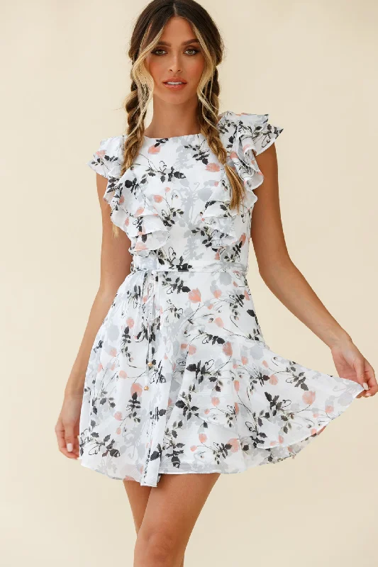 Little Black Women Dress with Sequins for a Glamorous Night OutWilton Ruffle Shoulder A-Line Dress Floral Print White