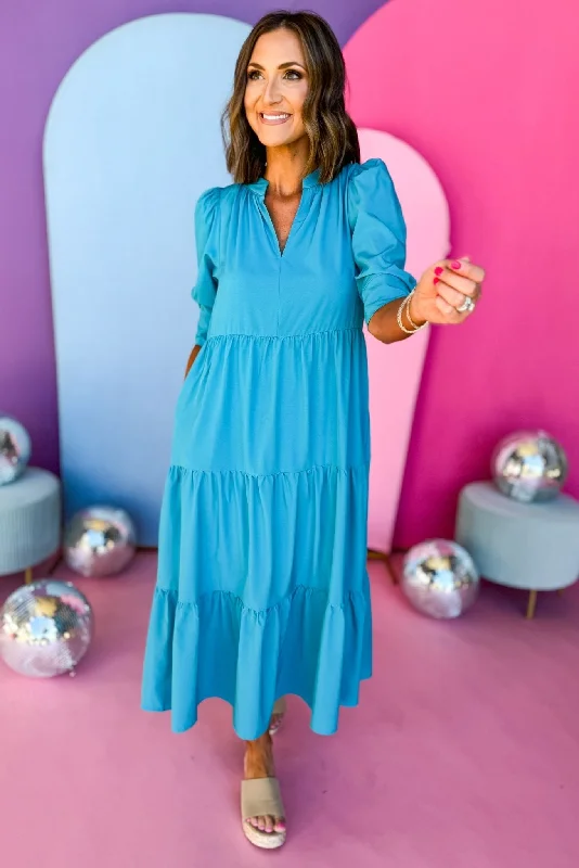 Halter Neck Women Dress to Show Off the Shoulders and NecklineTurquoise Split Neck Three Quarter Sleeve Tiered Midi Dress