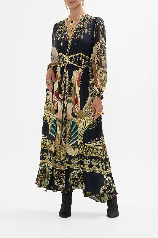 Mini Women Dress with a Short Hem for a Young and Trendy StylePEAKED WAISTBAND LONG DRESS THEY CALLED HER NEFERTARI