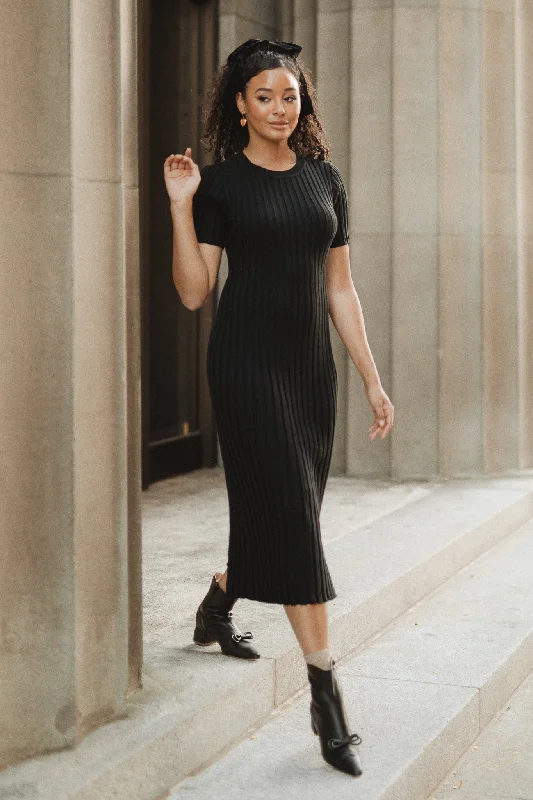 Shift Women Dress with a Simple and Classic Design for Everyday WearAlexa Dress in Black