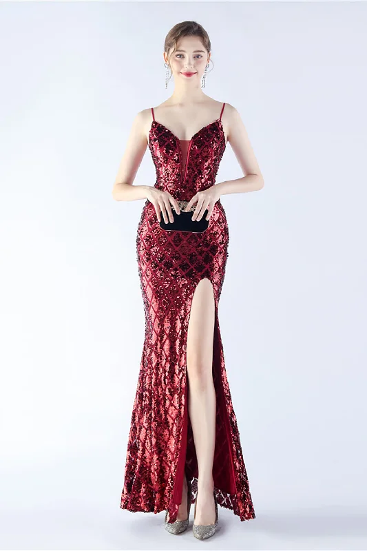 Halter Neck Women Dress to Show Off the Shoulders and NecklineBurgundy Spaghetti Straps V-neck Swquin Sheath Formal Dress with Slit