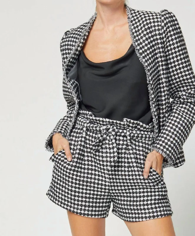 Tweed Short In Black & White