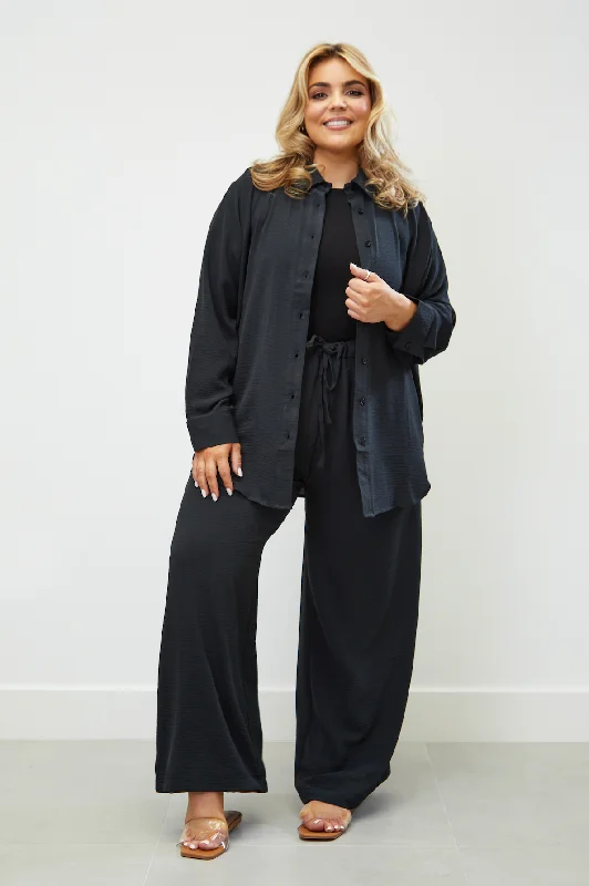 Plus - Size Bodysuits with a Comfortable and Flattering FitOversized Button-Up Women’s ‘Chloe’ Shirt